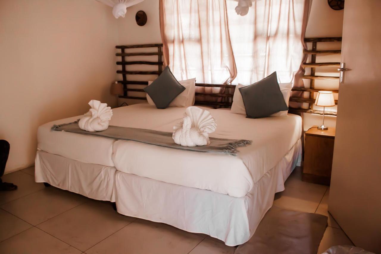 Leeville Guesthouse 카사네 외부 사진