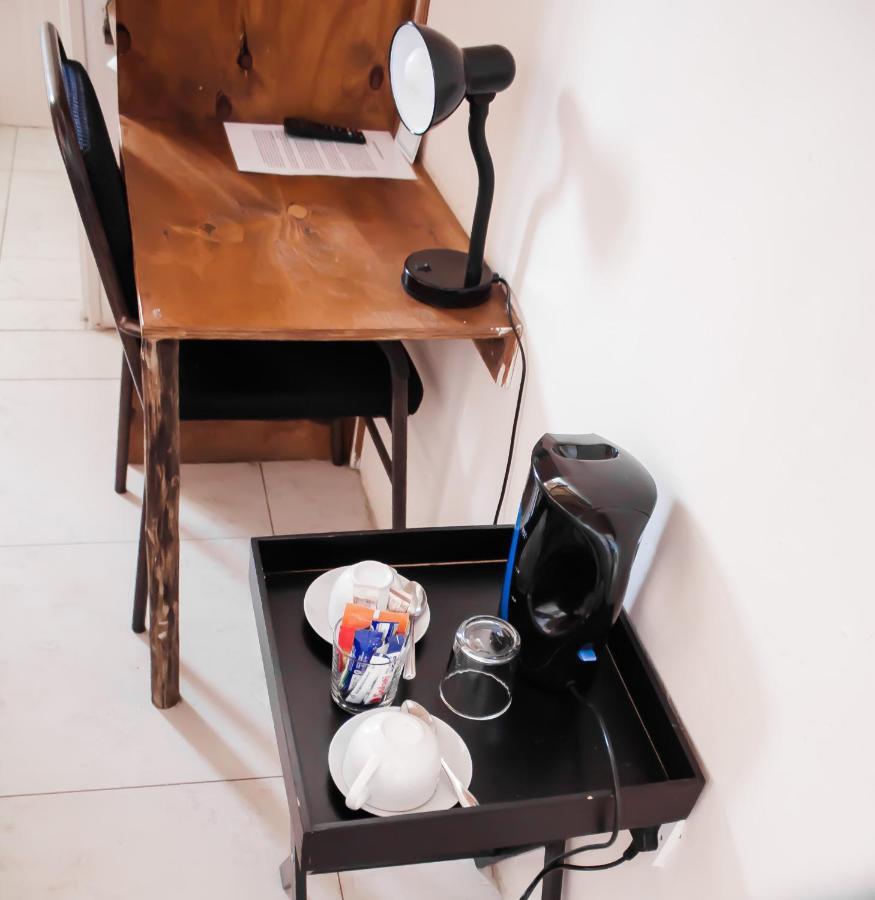 Leeville Guesthouse 카사네 외부 사진